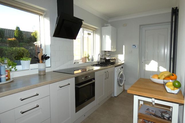 17 Hare Park Mount, Leeds photo 3