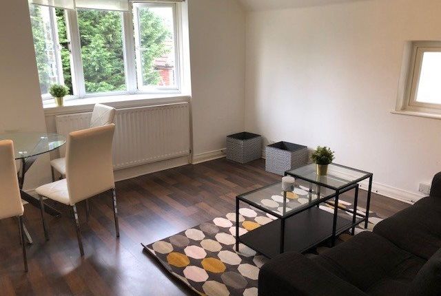Thumbnail Flat to rent in The Park, London