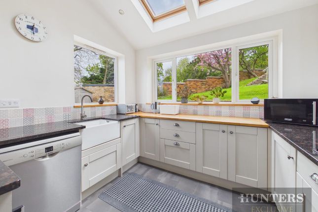 7, Queen Margarets Road, Scarborough photo 4