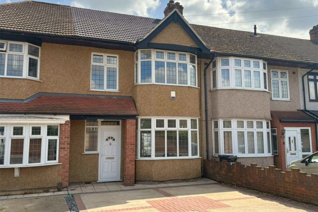 Thumbnail Terraced house for sale in South Street, Romford