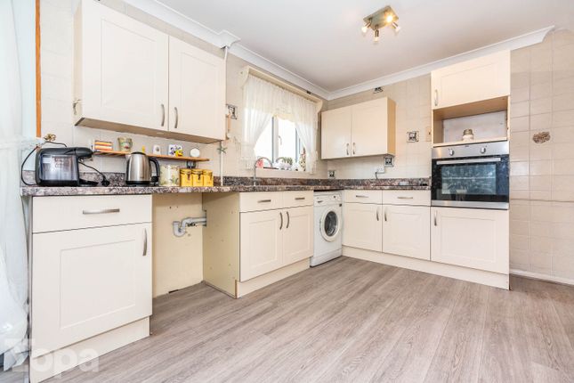 38, Aspdin Road, Gravesend photo 4