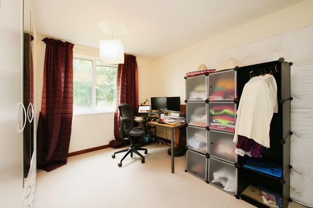 Flat for sale in Ancress Walk, York