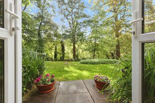 Aire Valley Court, Bingley photo 3