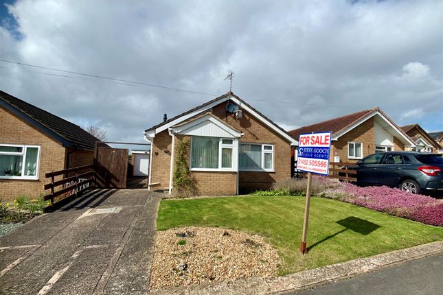 Thumbnail Bungalow for sale in Drivemoor, Abbeydale, Gloucester