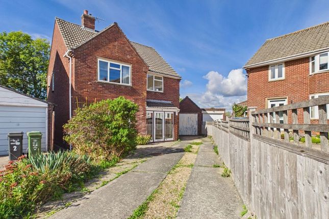3-bed detached on Combe Park, Yeovil, £390,000