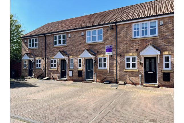 Terraced house for sale in Pools Brook Park, Hull