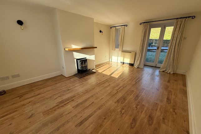 6 Lake Mews, Yeovil photo 2
