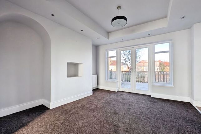 40, Hadrian Road, Newcastle Upon Tyne photo 2