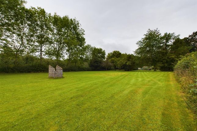 Country house for sale in Lyonshall, Kington
