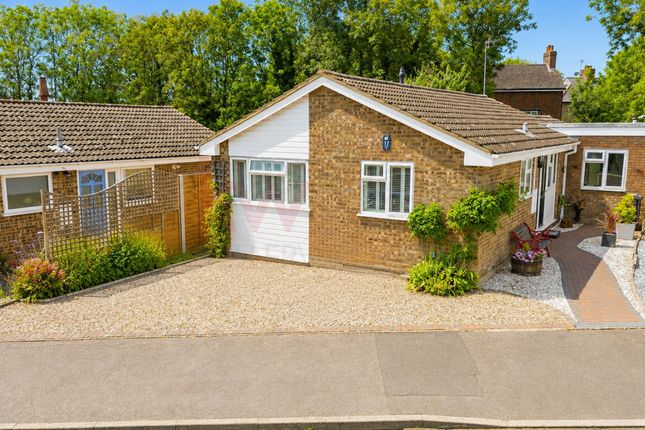 3-bed house on 17, Lyne Walk, Hackleton, Northampton,, £400,000
