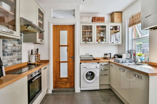 Ground Floor Flat, 21, Sedgley Road, Dorset photo 3