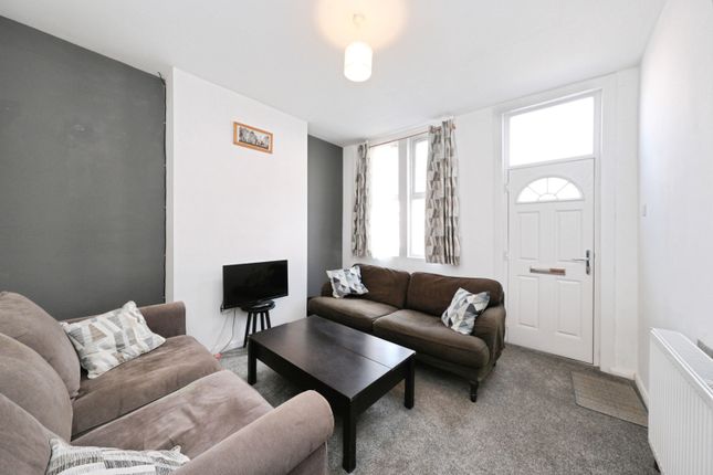 26, St. Cuthberts Road, Nottinghamshire photo 3