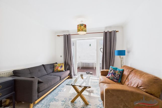 5a, Victoria Terrace, Harrow on the Hill photo 4