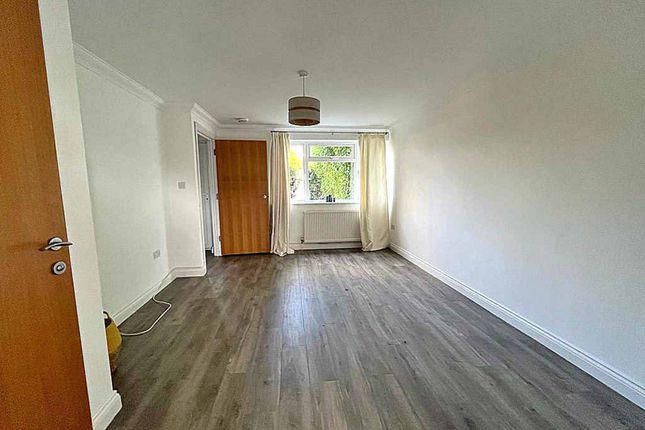 Galsworthy Road, Worthing photo 3