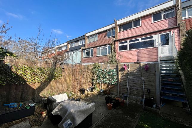 33, Westerdale, Hemel Hempstead photo 2