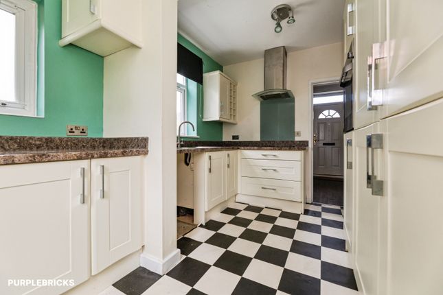 131, Hartley Brook Avenue, Sheffield photo 4