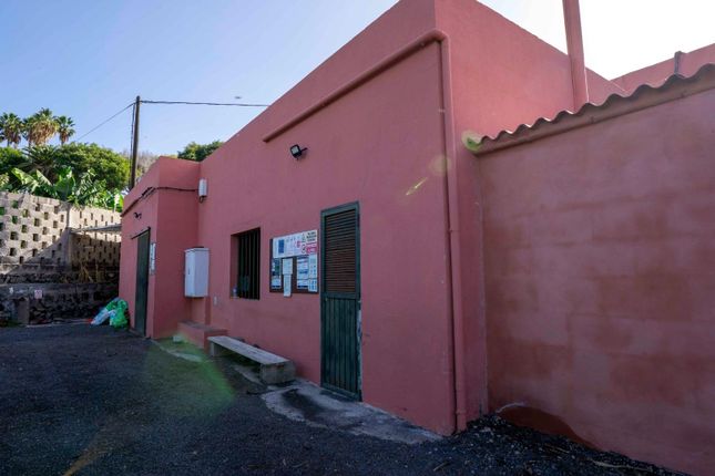 Country house for sale in Street Name Upon Request, Guia De Isora, Es