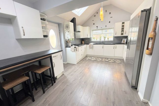 16 Meadow Lane, Halifax photo 2