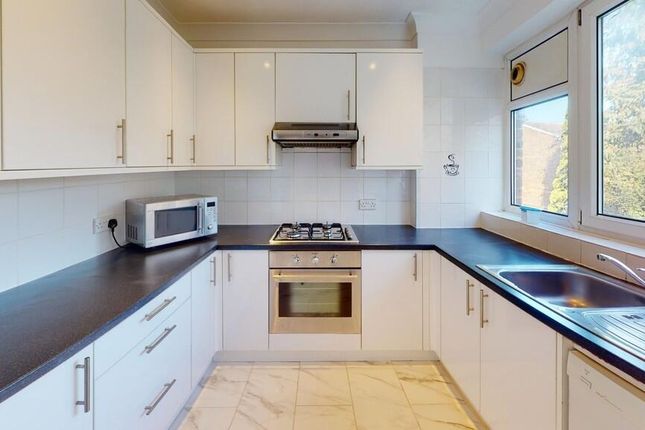 4 Bedroom 2 Bathroom Terraced House