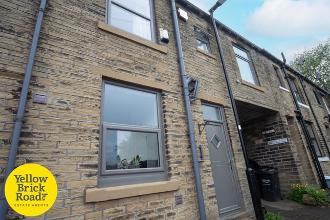 Thumbnail Terraced house to rent in Upper Bell Hall, Halifax, West Yorkshire