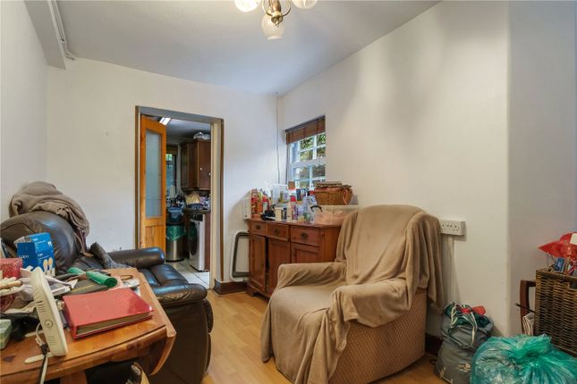 6, Brenthouse Road, London photo 3