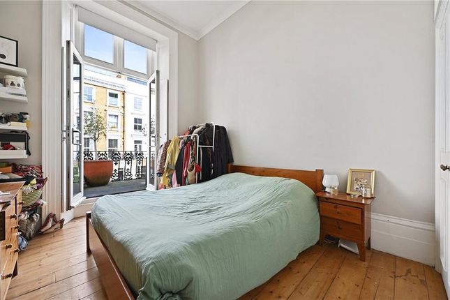 Flat D, 21, Ovington Square, London photo 3