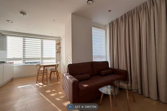 Duval House Grant Road, London photo 2