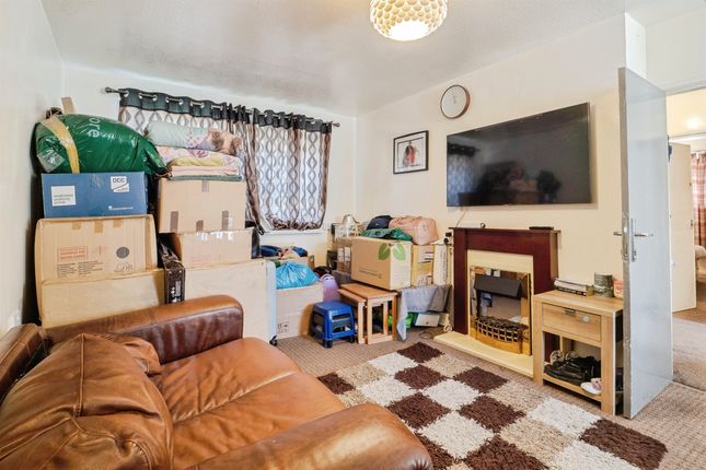 258, Thurcaston Road, Leicester photo 2
