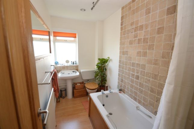 Dudley Court, 135 Clewer Hill Road, Windsor photo 4