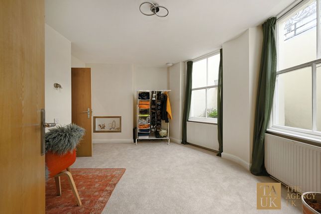Flat Flat 1a, Eaton Court 29-31, Eaton Place, Brighton photo 4