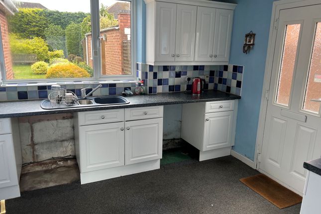 6, Brampton Way, Leicester photo 3