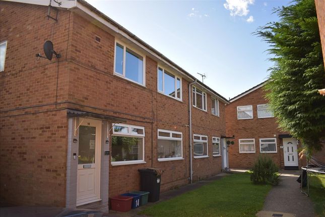 Thumbnail Flat to rent in Peninsular Close, Feltham, Middlesex