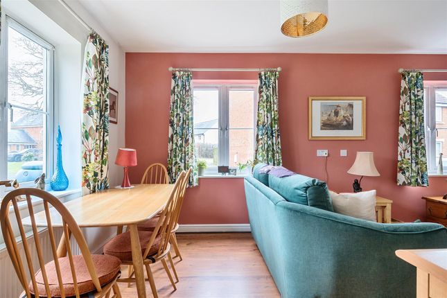 51, Thestfield Drive, Trowbridge photo 4