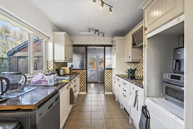 21, Thingwall Drive, Wirral photo 4