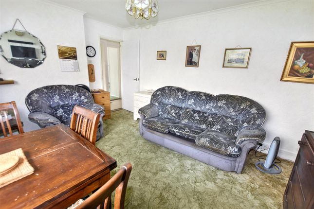 16, Polgine Lane, Camborne photo 4
