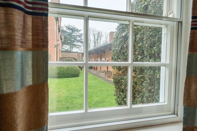 Rosekeepers Cottage, Clopton House, Stratford-Upon-Avon photo 4