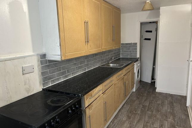 32, Rosslyn Close, Hayes photo 5