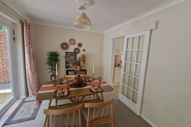 20, Valley Way, Exmouth photo 3