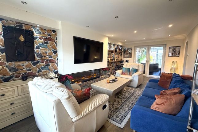 6, Bracken Court, Doncaster photo 2