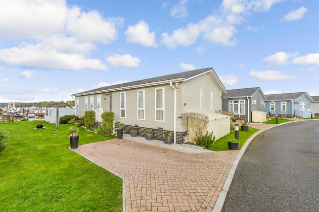 2-bed caravan on 16, Peninsula Crescent, Rochester, £280,000