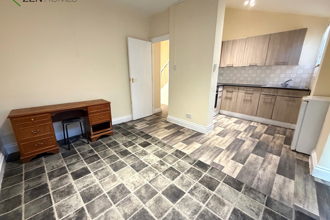 88 Lordship Lane, London photo 4