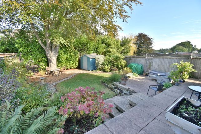 Ford Close, Ferndown photo 2