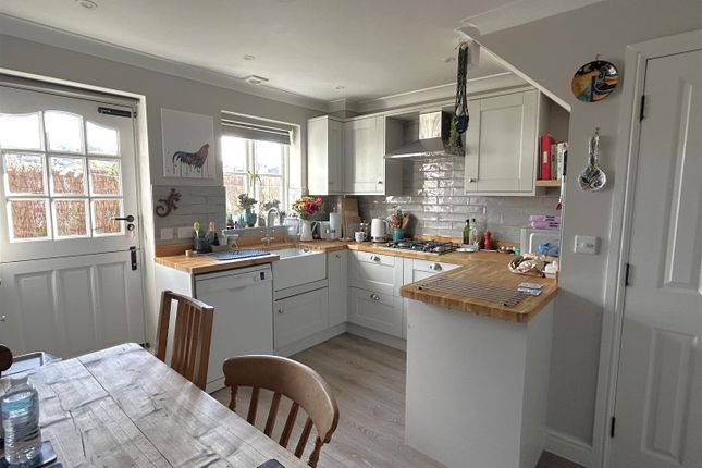 2 South Island Mews, Church Street, Bridport photo 3
