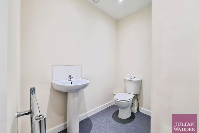 7A, Hyde Road, Stockport photo 5