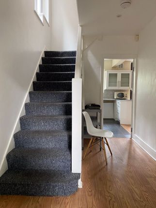 Harrington Drive, Nottingham photo 4