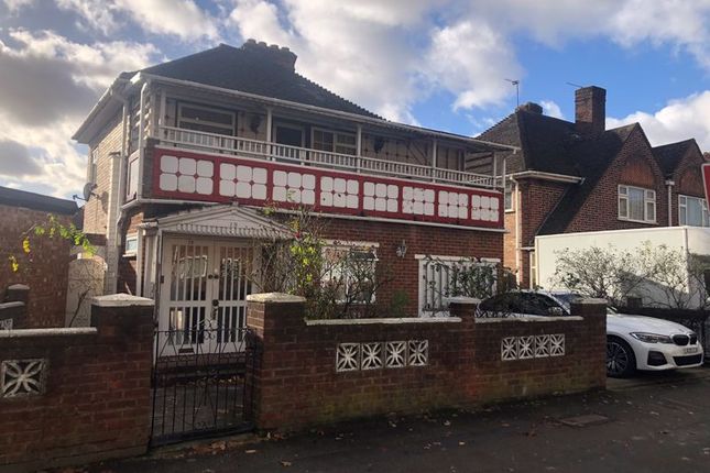 Thumbnail Detached house for sale in North Hyde Road, Hayes