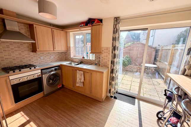 17 Spindler Close, Ipswich photo 4