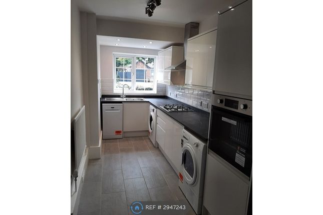 Ravenoak Road, Cheadle Hulme, Cheadle photo 5