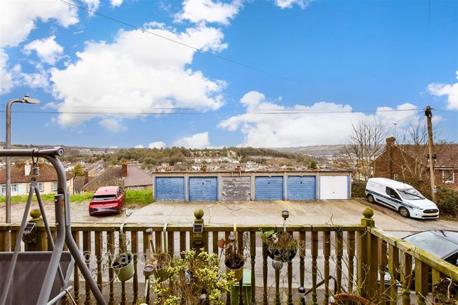 37, Westbury Crescent, Dover photo 4