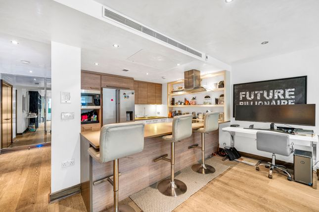 Flat for sale in Lensbury Avenue, London